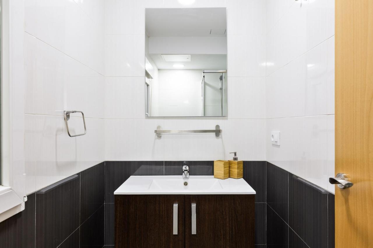 Santiago Apartments By Olala Homes لوسبيتاليت دي يوبريغات المظهر الخارجي الصورة